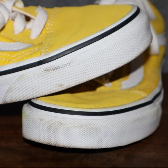 Vans Unisex Old Skool Shoes ‘Vibrant Yellow' - Picture 7 of 13